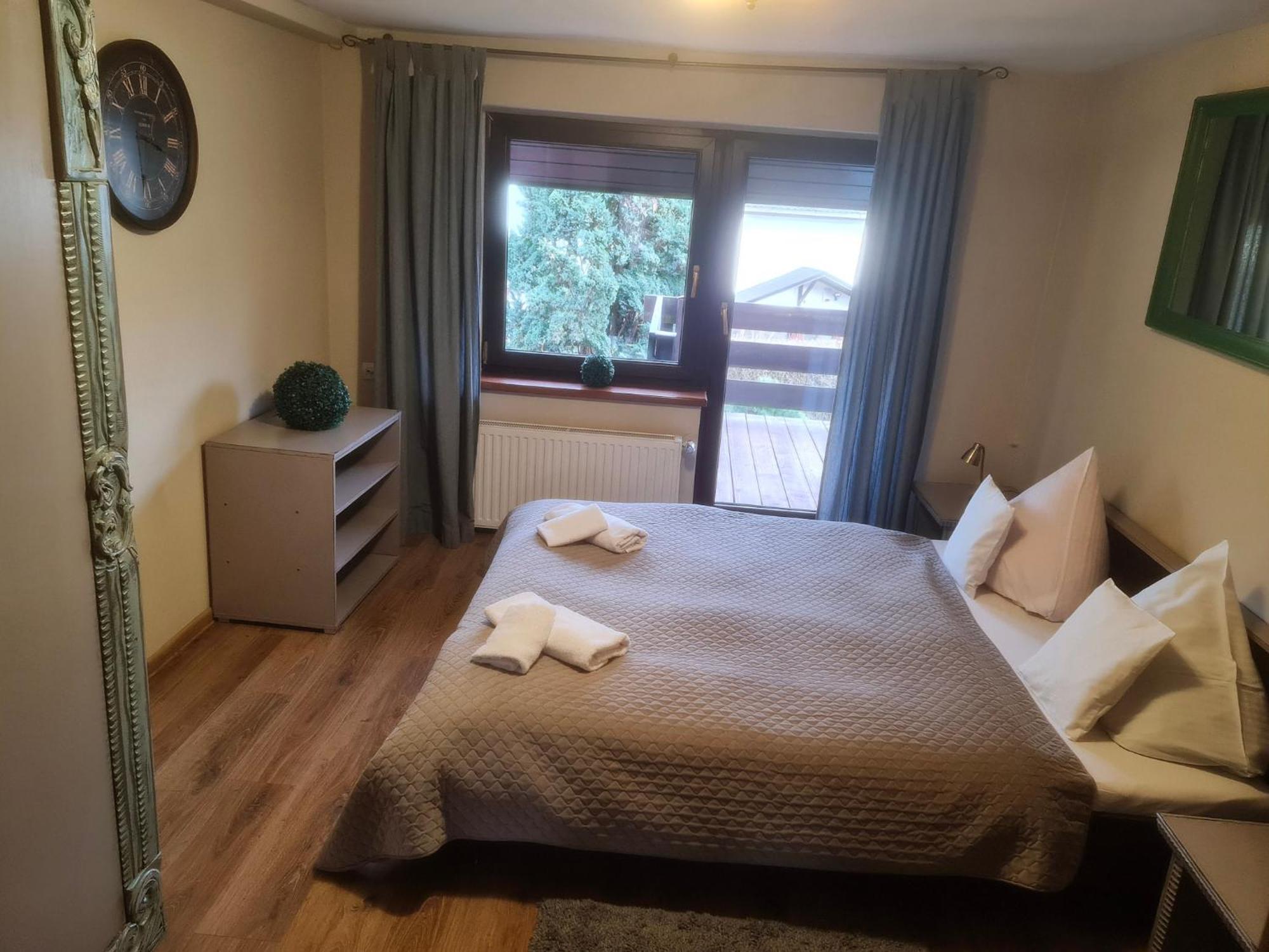 Apartamenty I Pokoje Aneta Пеховице Экстерьер фото