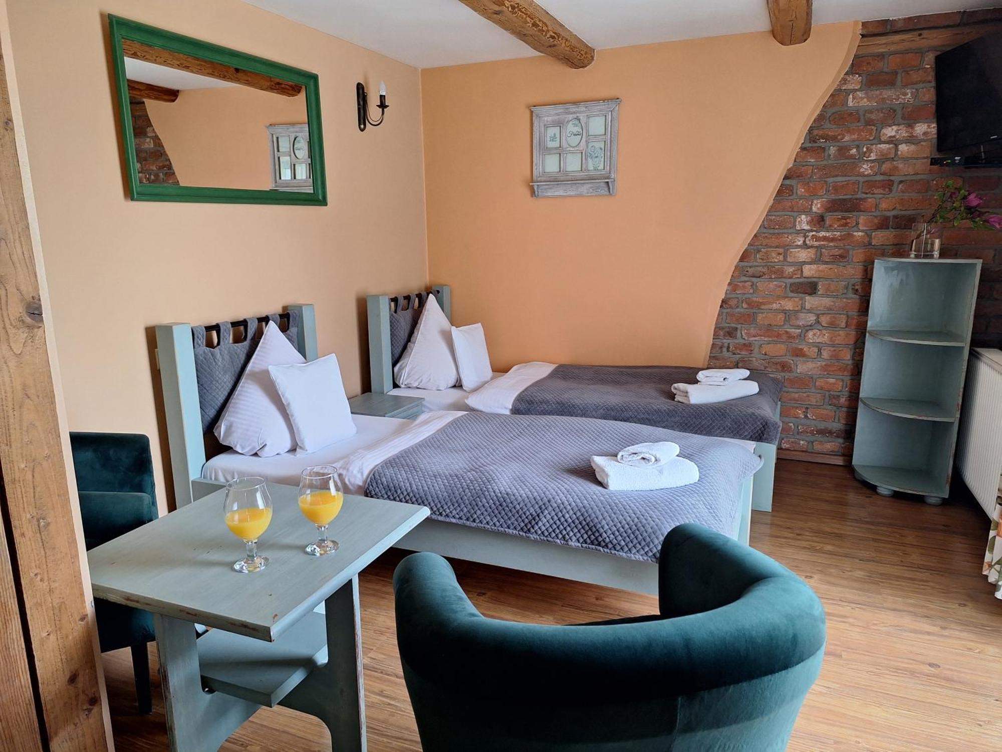 Apartamenty I Pokoje Aneta Пеховице Экстерьер фото