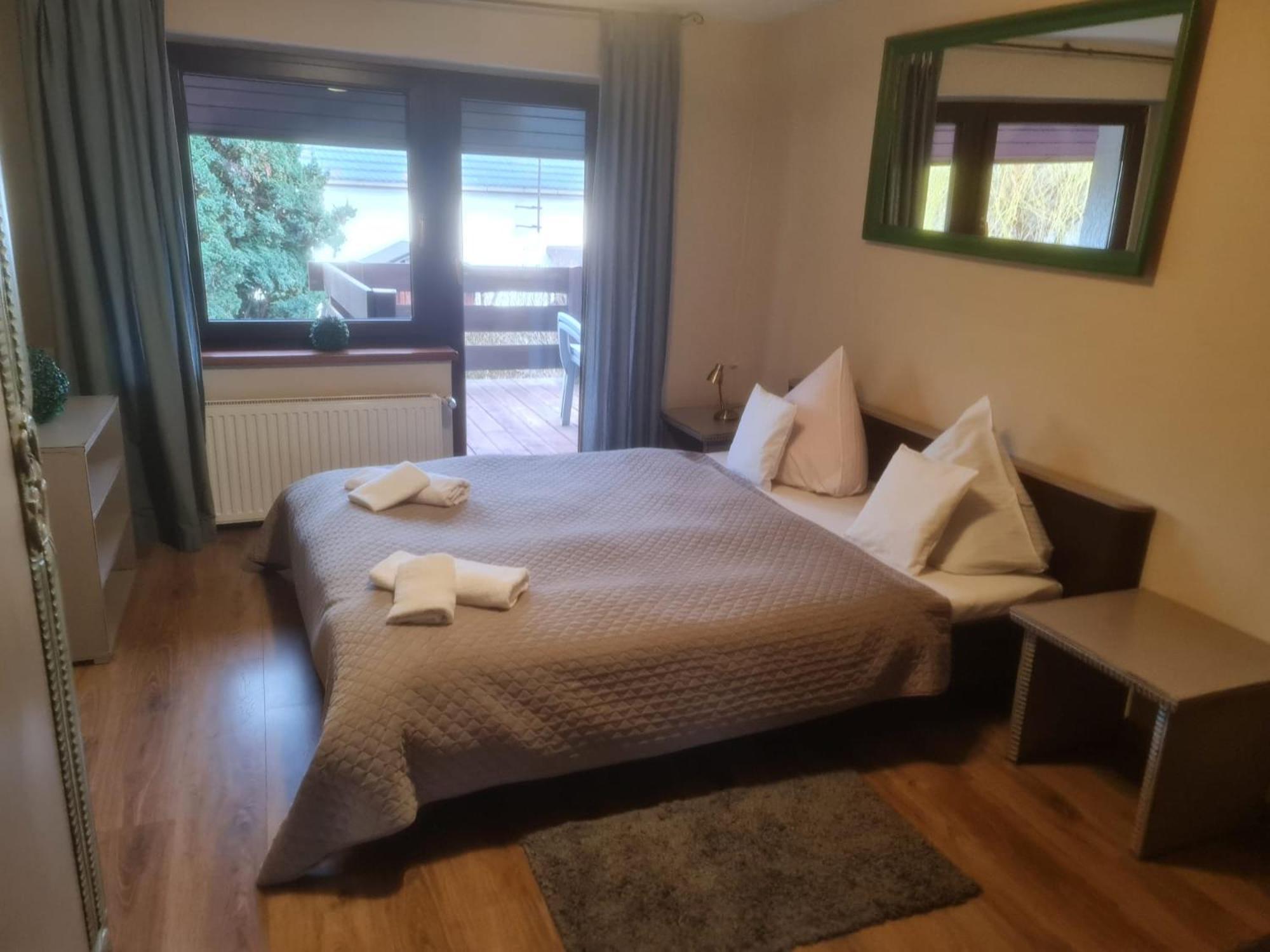 Apartamenty I Pokoje Aneta Пеховице Экстерьер фото